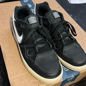 Nike force lots of life left size 12